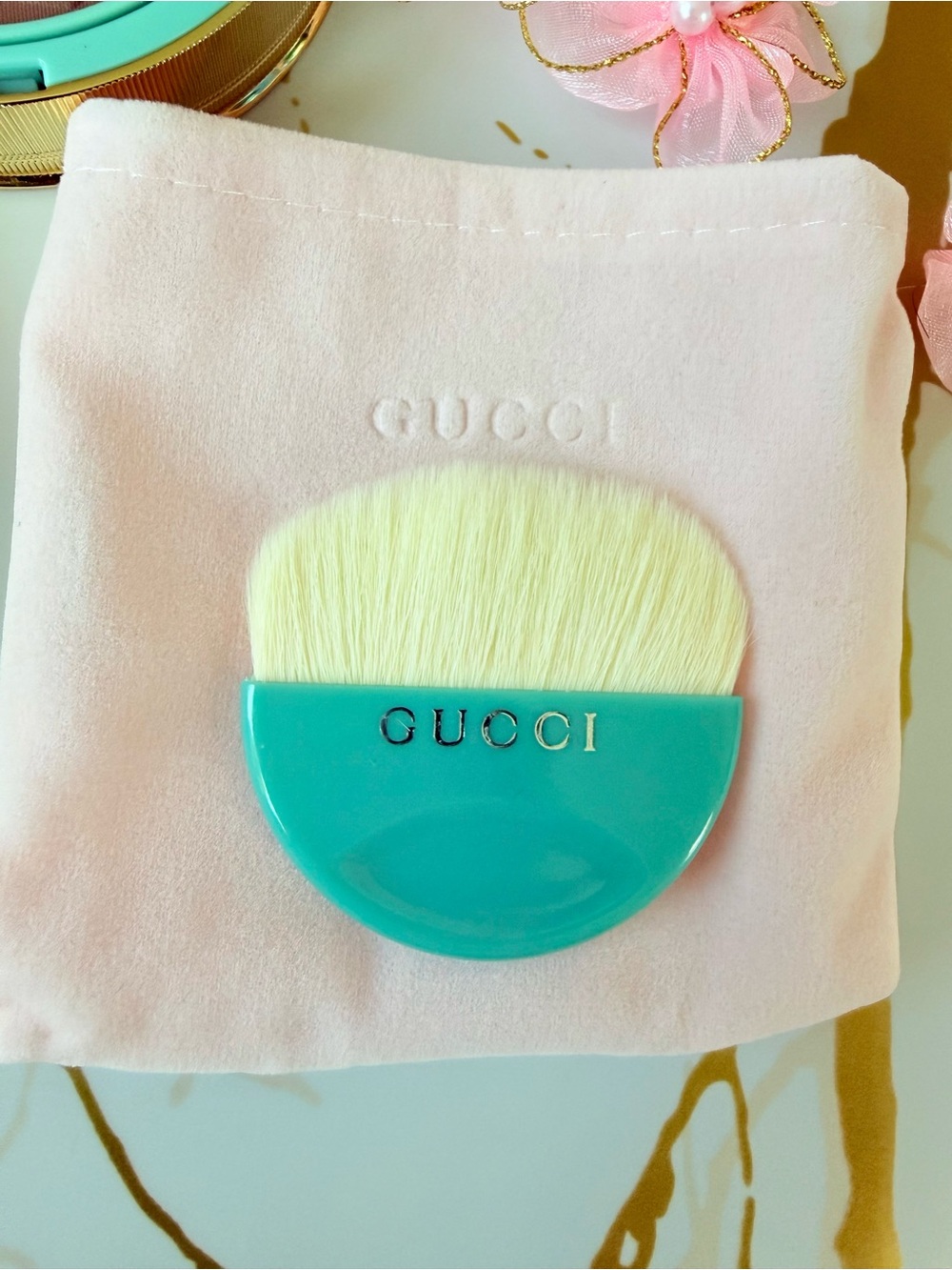 Gucci Powder Bronzer Brand new in Box Shade 3 Bronzing powder with brush 1 pc - Picture 3 of 9